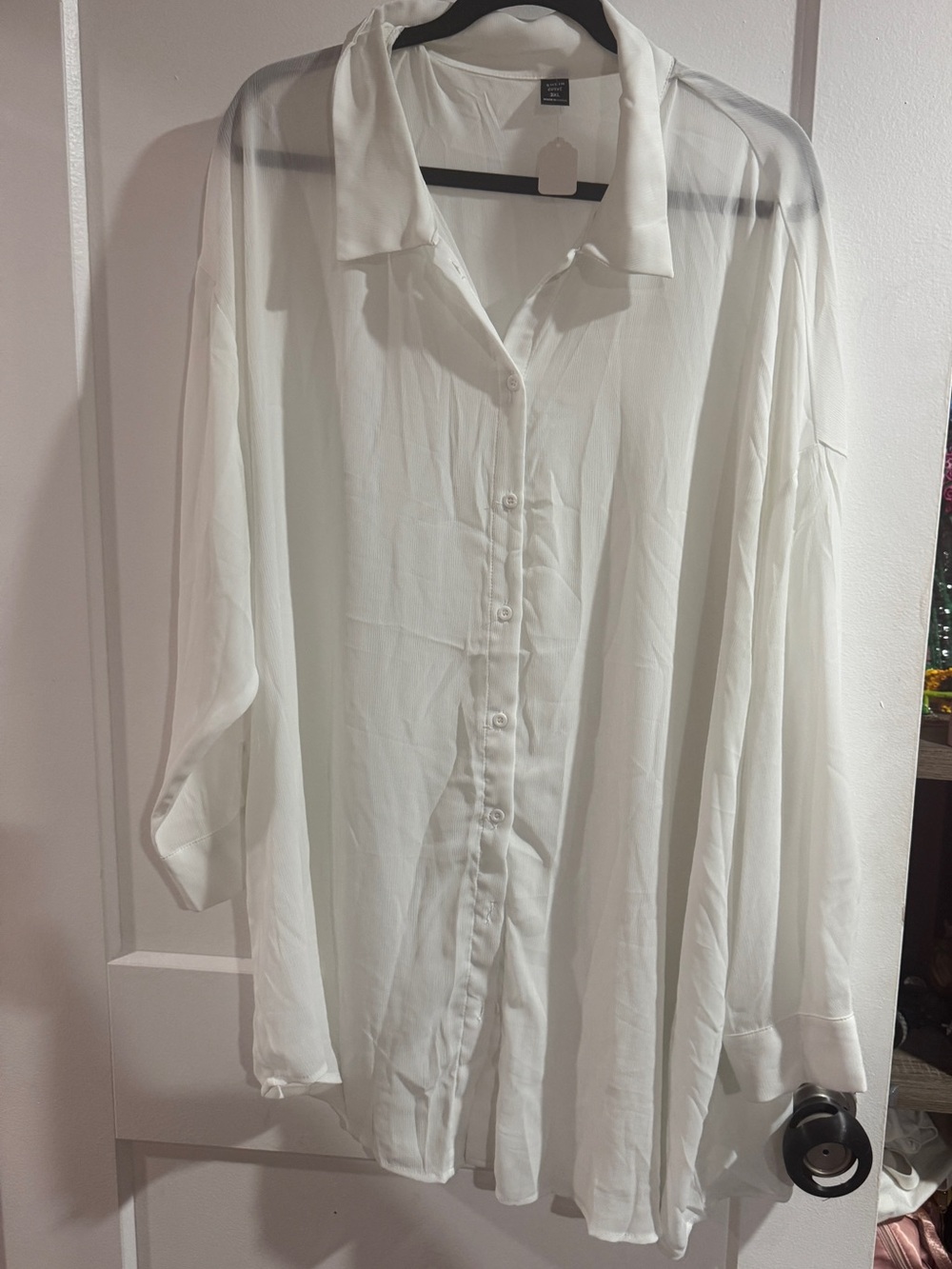 SHEIN Classic White Button-Up